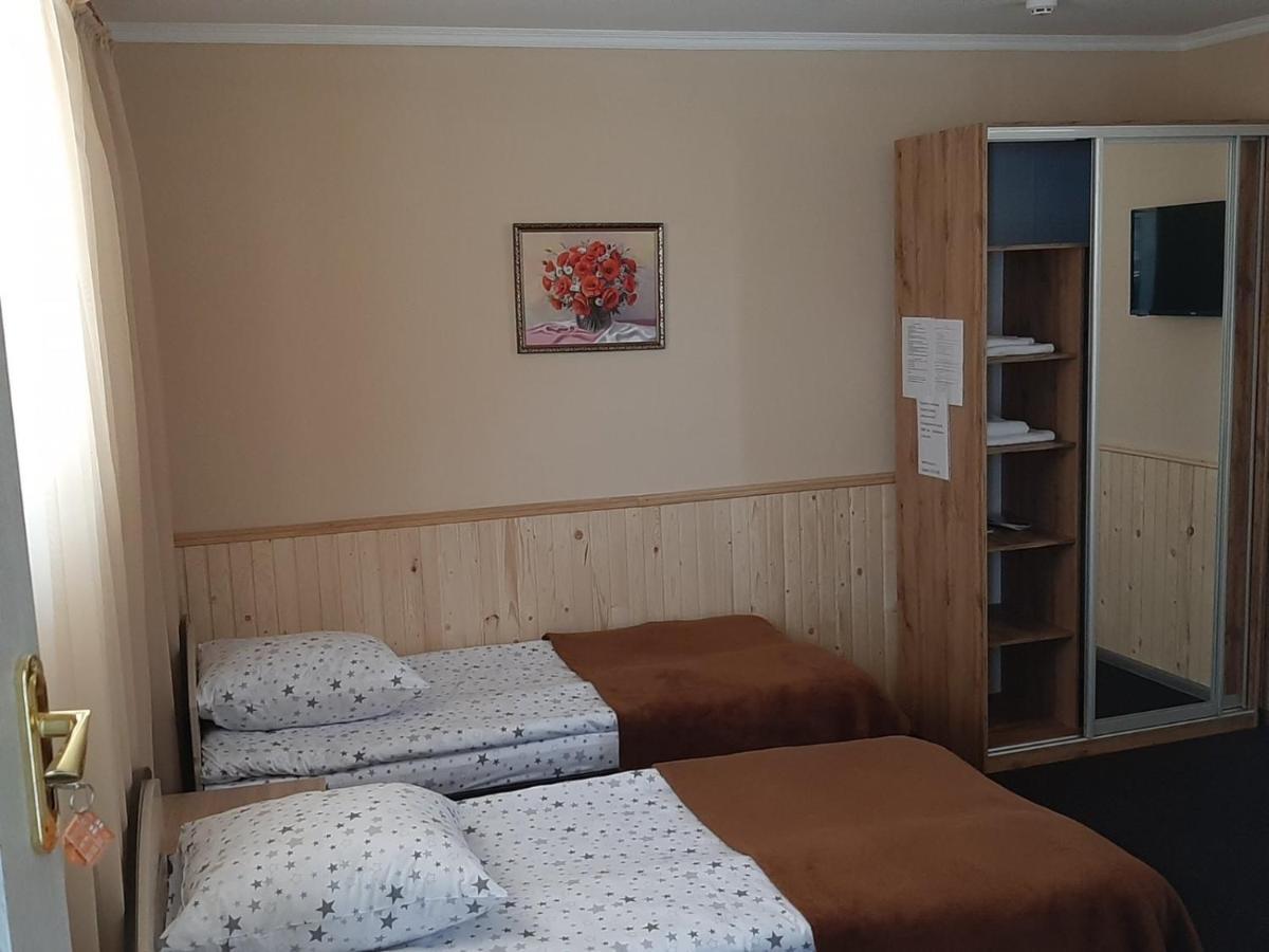 Hotel 7/24 Brovary Esterno foto