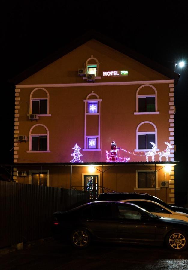 Hotel 7/24 Brovary Esterno foto